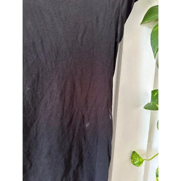 Disney Women’s size small Tinkerbell shirt - Picture 9 of 9